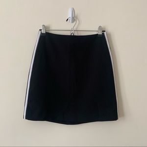 Sporty black pencil skirt